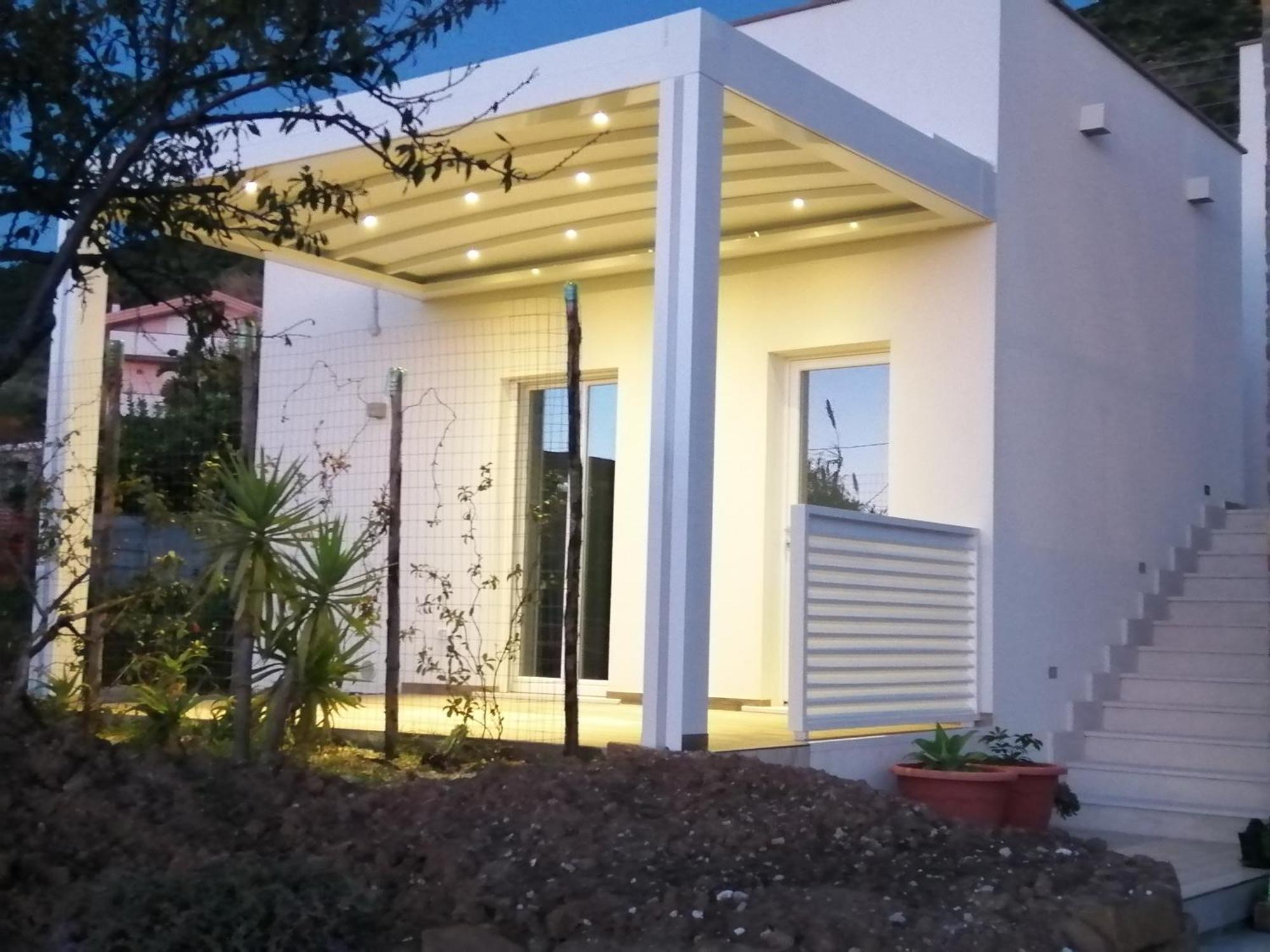 卡斯特拉巴特Laris住宿加早餐旅馆 客房 照片
